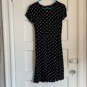 Gorgeous polka dot midi gift.